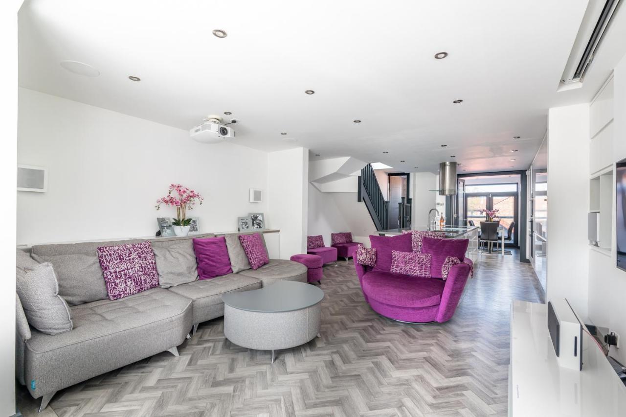 Apartment Modern Duplex With 75 Inch Tv I Pass The Keys